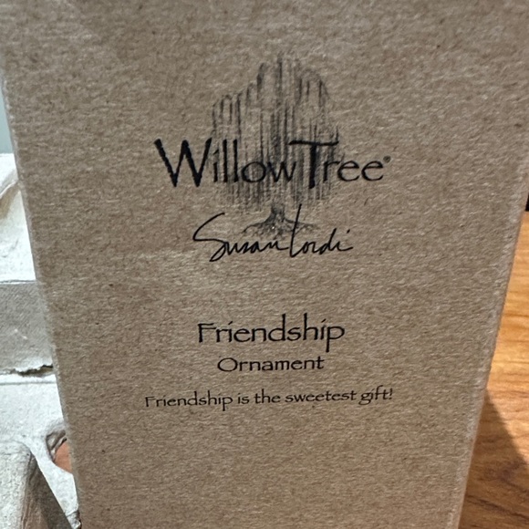 Willow Tree Friendship Figurine in White and Brown - Picture 2 of 4
